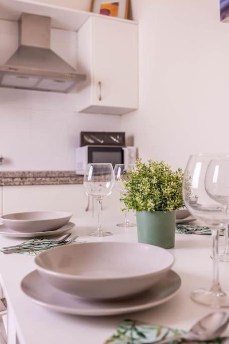 Apartamento Ronda De Triana 45 Seville Luaran gambar