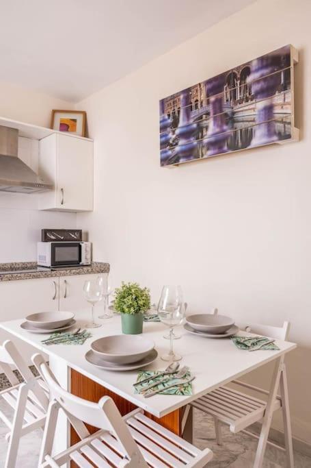 Apartamento Ronda De Triana 45 Seville Luaran gambar